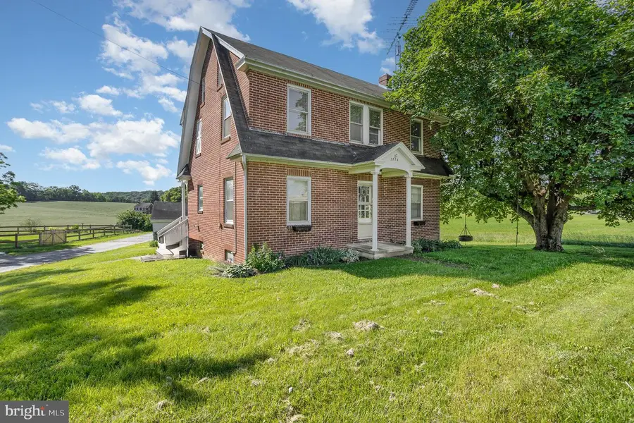 2775 W College Ave, York, PA 17408 - Image #2