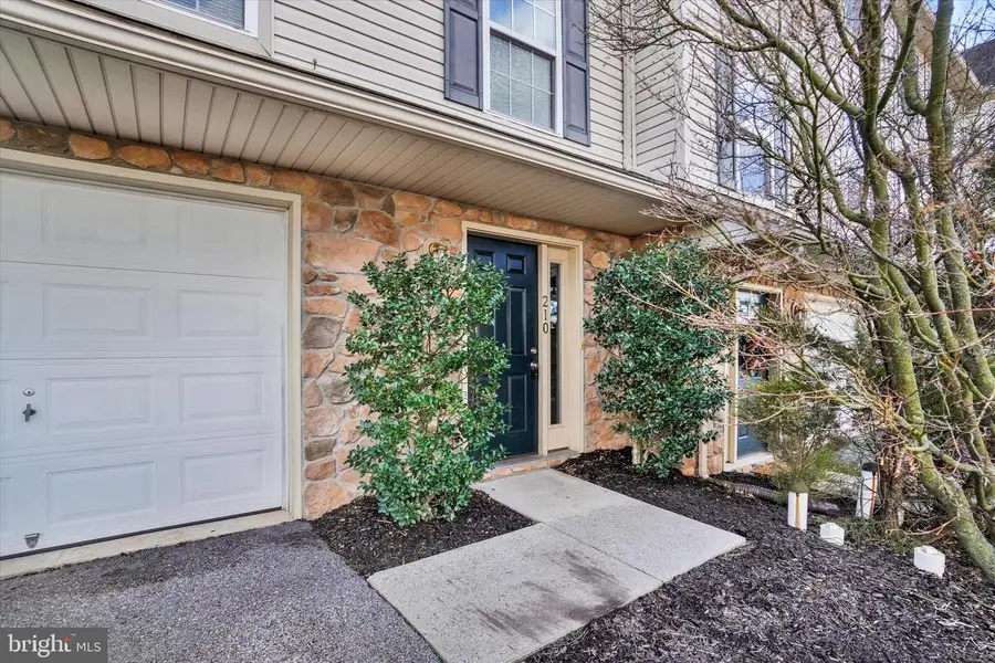 210 Fisher Dr, York, PA 17404 - Image #2