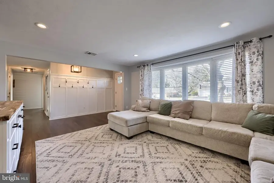 140 Ridgefield Dr, York, PA 17403 - Image #3