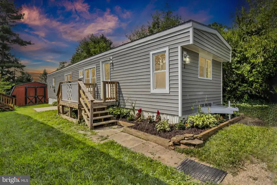 2 Windsor Acrs, Windsor, PA 17366 - Image #2