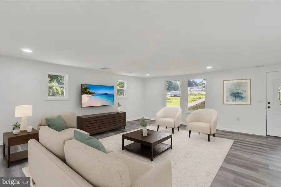 761 2nd Ave, Manchester, PA 17345 - Image #3