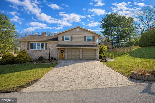 43 Lynwood Dr, YORK, PA 17402