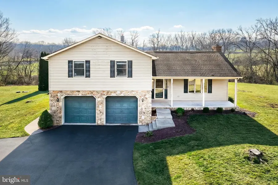 90 Vida Ln, Dover, PA 17315 - Image #3