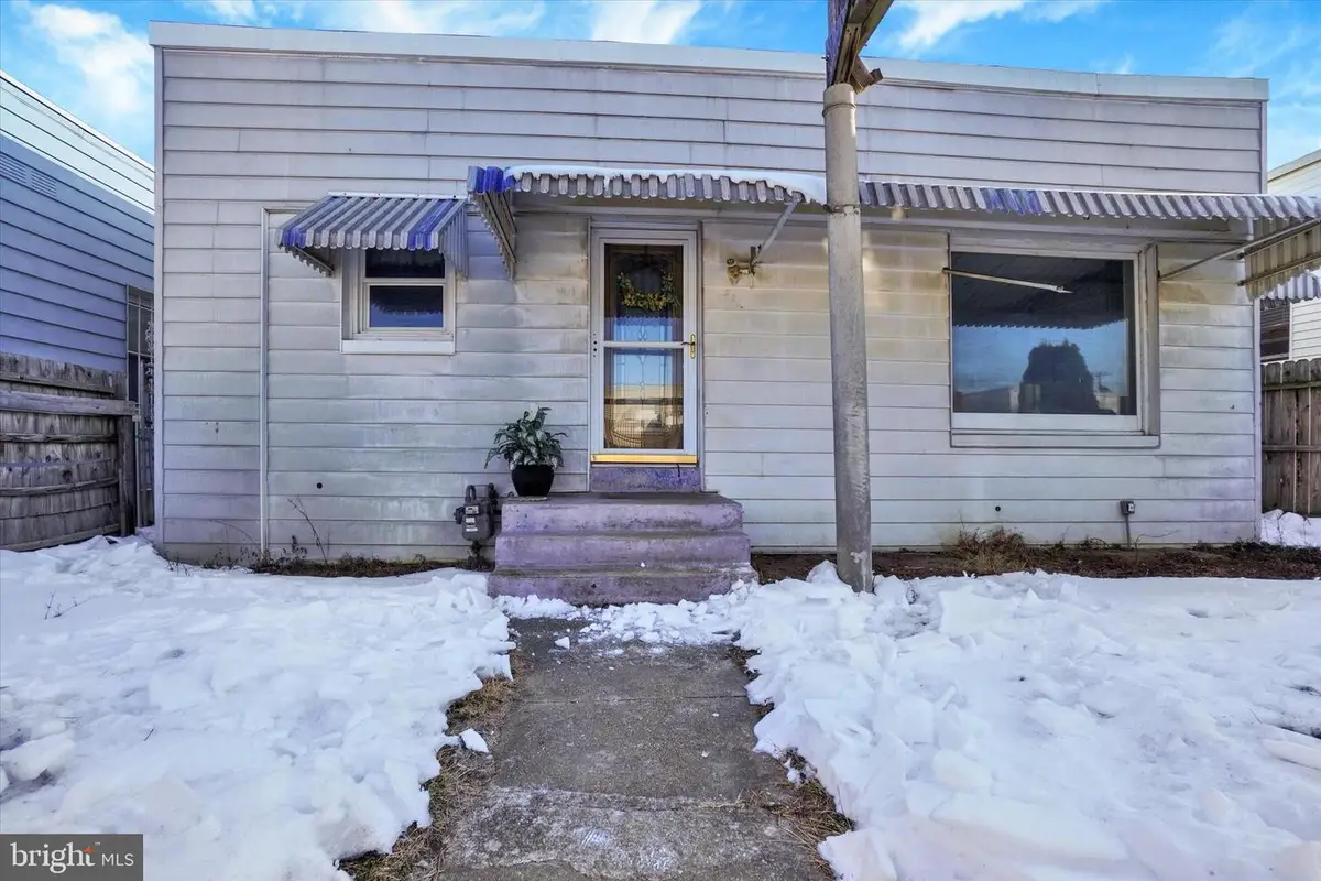 321 Fredrick Ct, York, PA 17403 - Image #1