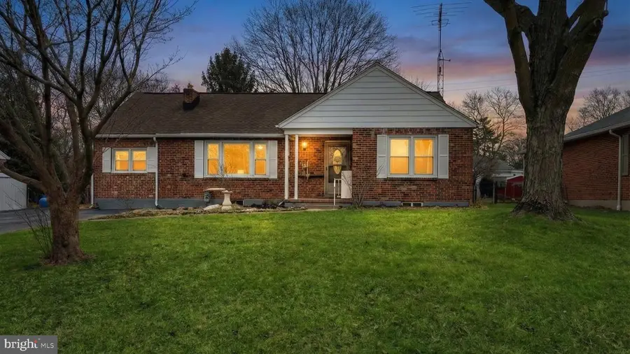 321 S Harlan St, York, PA 17402 - Image #2