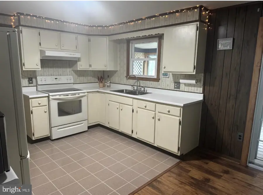 4487 Cherry Dr, Spring Grove, PA 17362 - Image #3