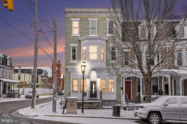 669 W Princess St, YORK, PA 17401