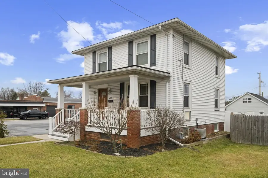 912 York St, Hanover, PA 17331 - Image #2