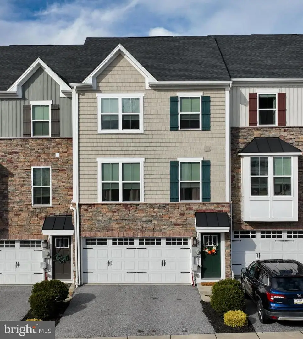 1150 Rosecroft Ln, York, PA 17403 - Image #1