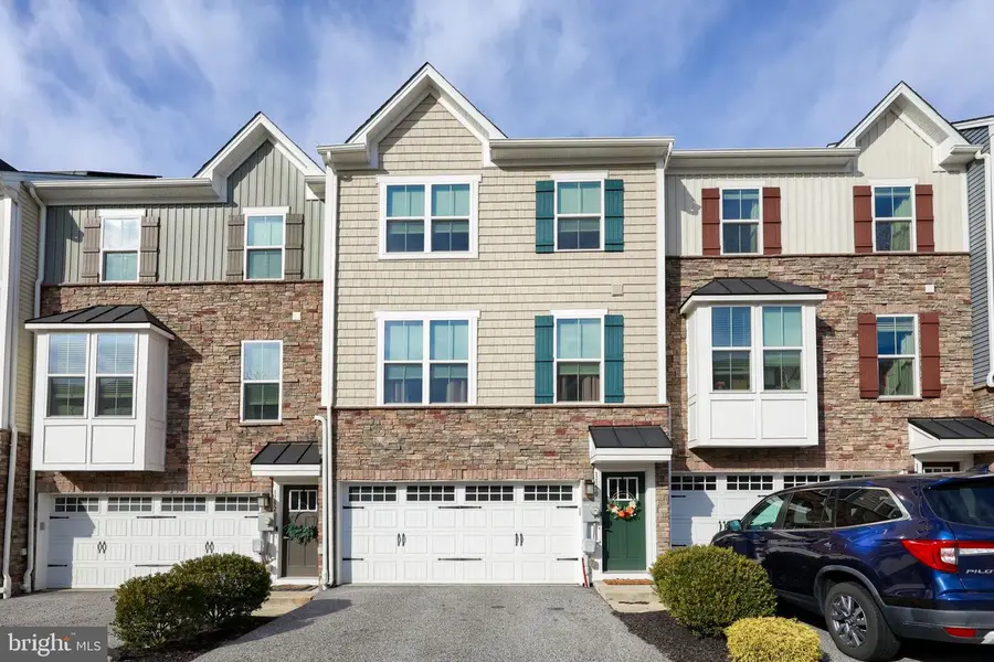 1150 Rosecroft Ln, York, PA 17403 - Image #2