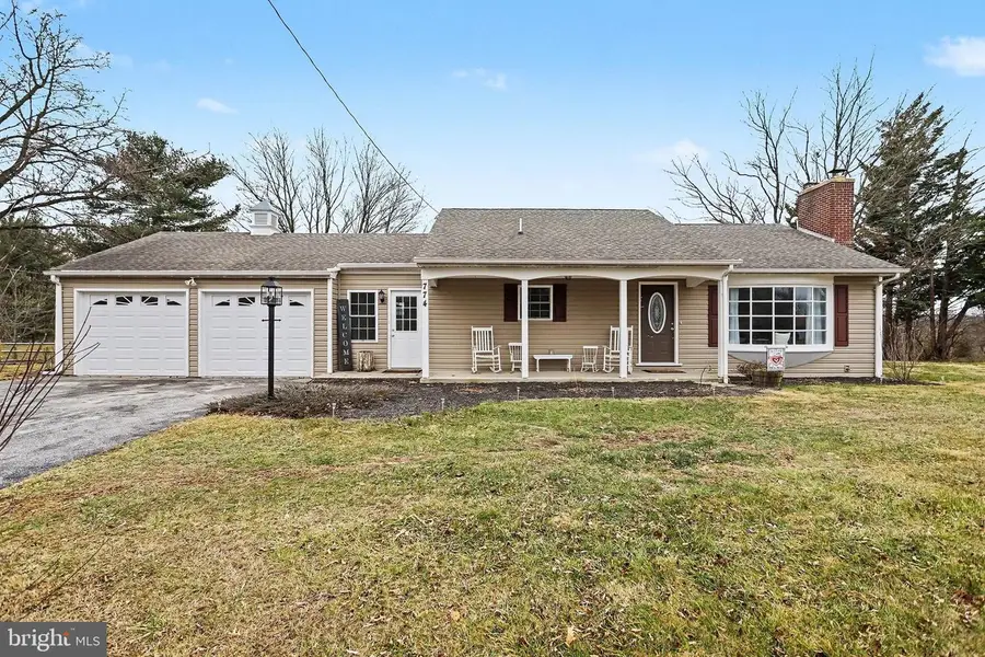 774 Fairview Dr, Hanover, PA 17331 - Image #3
