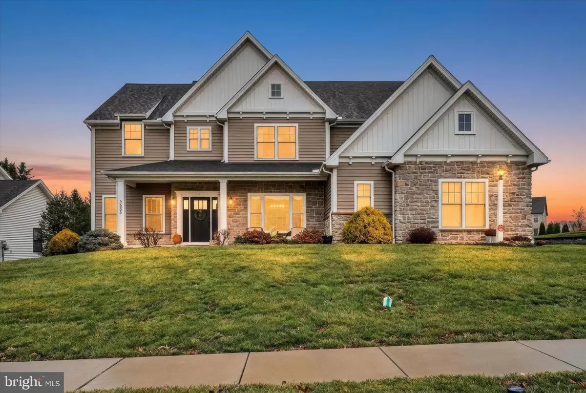 2584 Hepplewhite Dr, York, PA 17404 - Image #1