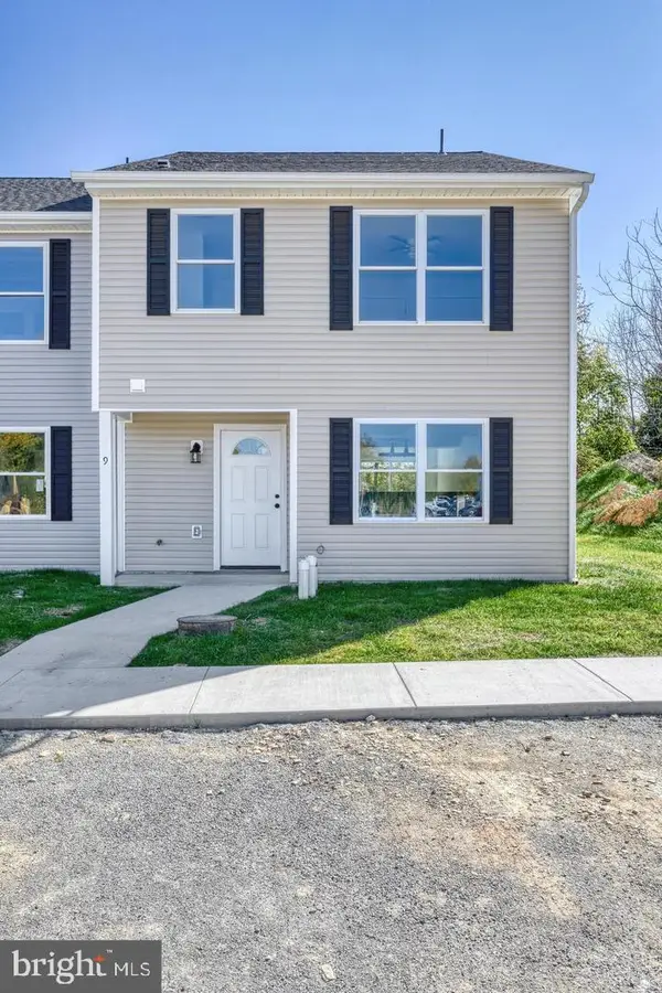 1885 Stoverstown Rd #9, SPRING GROVE, PA 17362