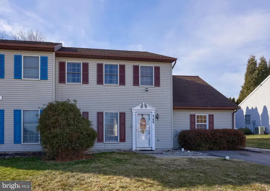 169 Jonathan Way N, Red Lion, PA 17356 - Image #2
