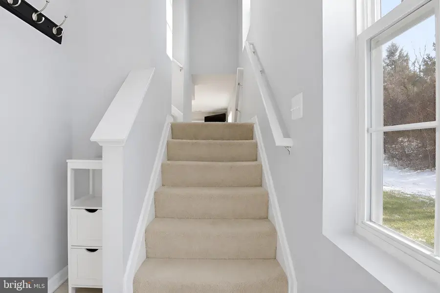 2164 Golden Eagle Dr, York, PA 17408 - Image #3