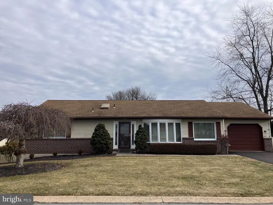 2927 Woodshead Ter, York, PA 17403 - Image #3