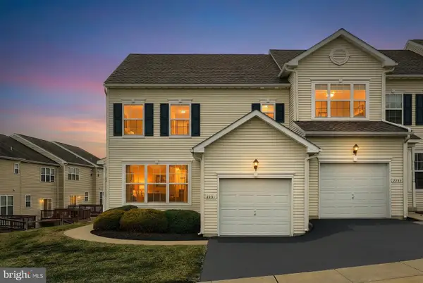 2231 Live Oak Ln #2231, YORK, PA 17406