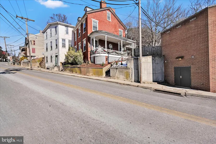 5 Church St, Glen Rock, PA 17327 - #3