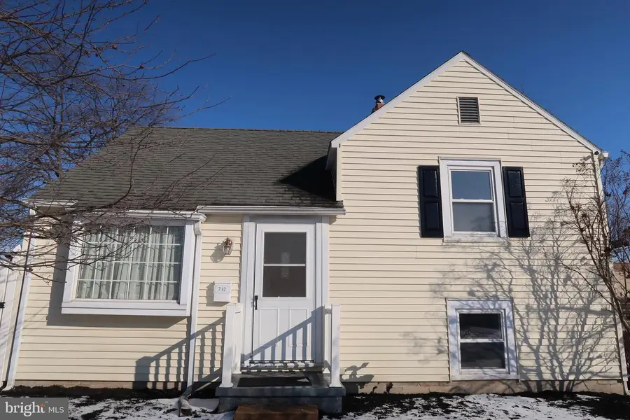 737 Oatman St, York, PA 17404 - Image #2