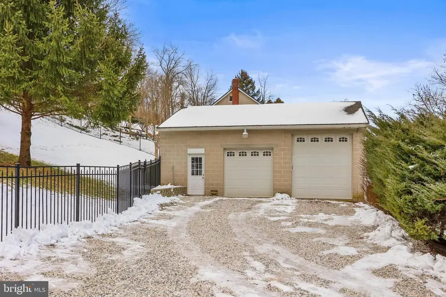 1988 Windy Hill Rd, New Freedom, PA 17349 - #2