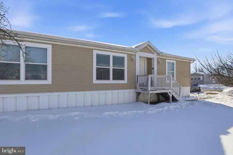 206 Chesapeake Ests, Thomasville, PA 17364 - #2