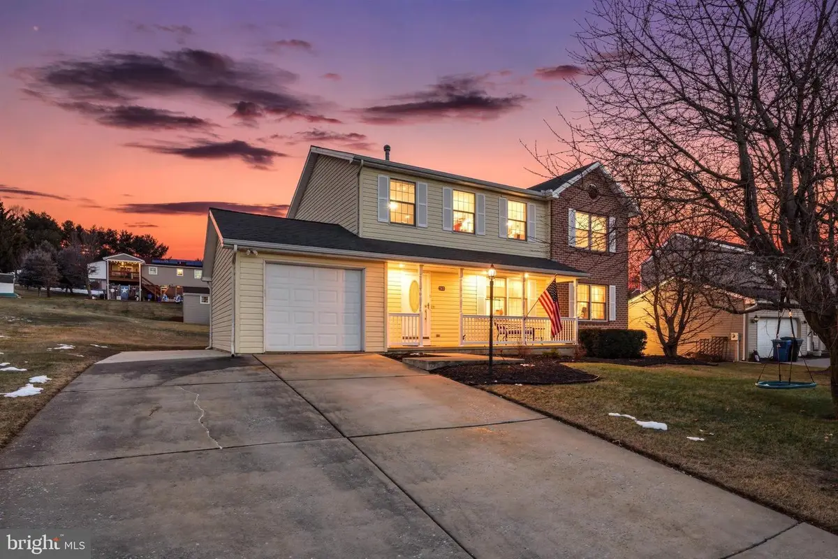 217 Overview Cir W, Red Lion, PA 17356 - Image #1