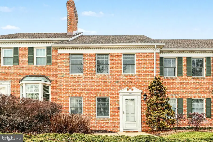 185 Wyntre Brooke Dr, York, PA 17403 - Image #2