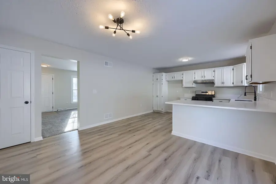 10 Steeple Ave, Red Lion, PA 17356 - Image #3