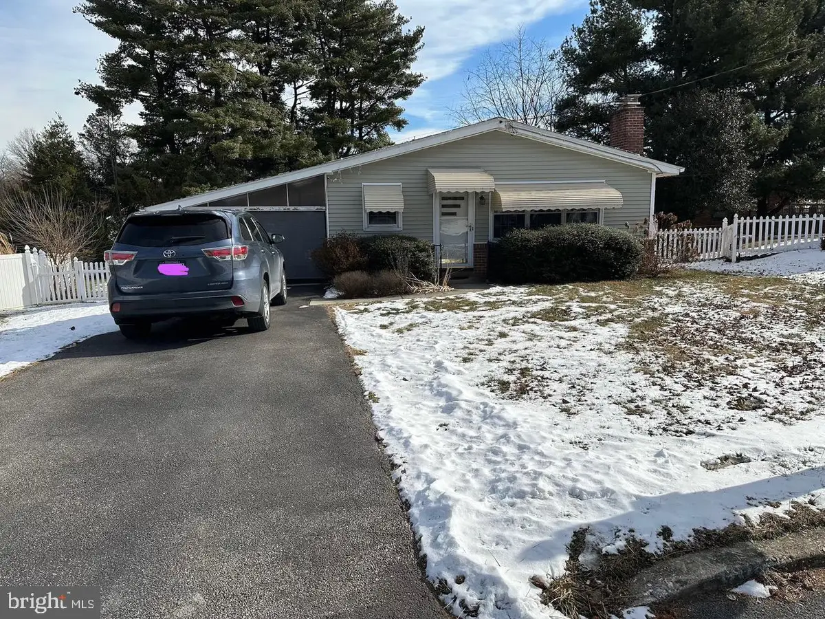 2005 Sandalwood Ct, York, PA 17404 - Image #1