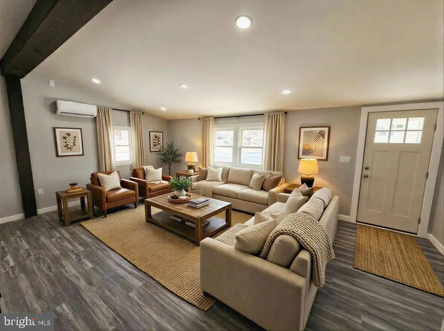 1659 Wood Crest Ln, Glen Rock, PA 17327 - #2