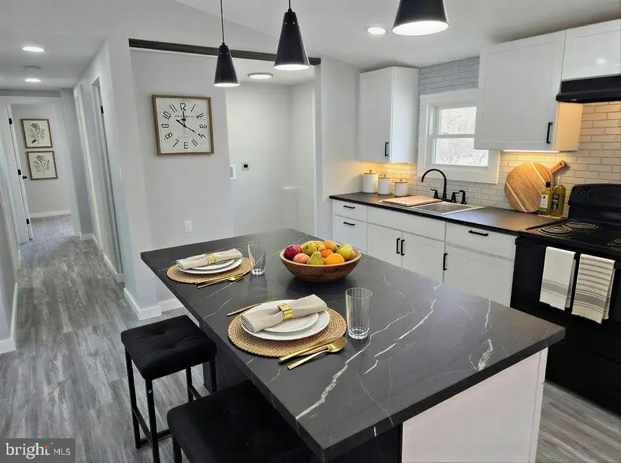 1659 Wood Crest Ln, Glen Rock, PA 17327 - #3