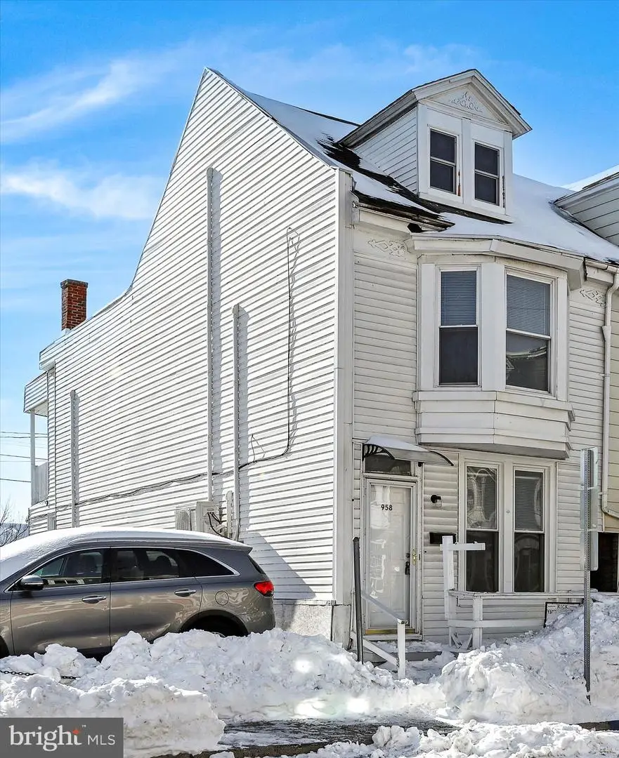 958 E Princess St, York, PA 17403 - #2