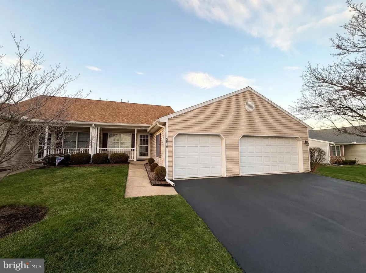 4018 Woodspring Ln #4018, York, PA 17402 - Image #1