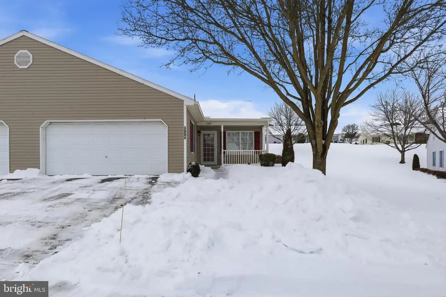 3004 Lakefield Rd #3004, York, PA 17402 - #3