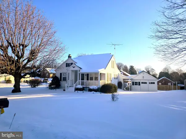 355 S Camp St, RED LION, PA 17356