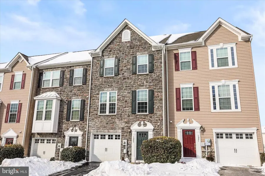 1265 Elderslie Ln, York, PA 17403 - Image #3