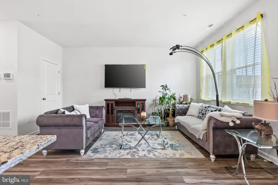 320 Locust Run Dr, York, PA 17404 - #3