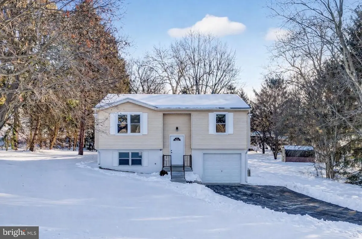 92 Vegas Dr, Hanover, PA 17331 - #1