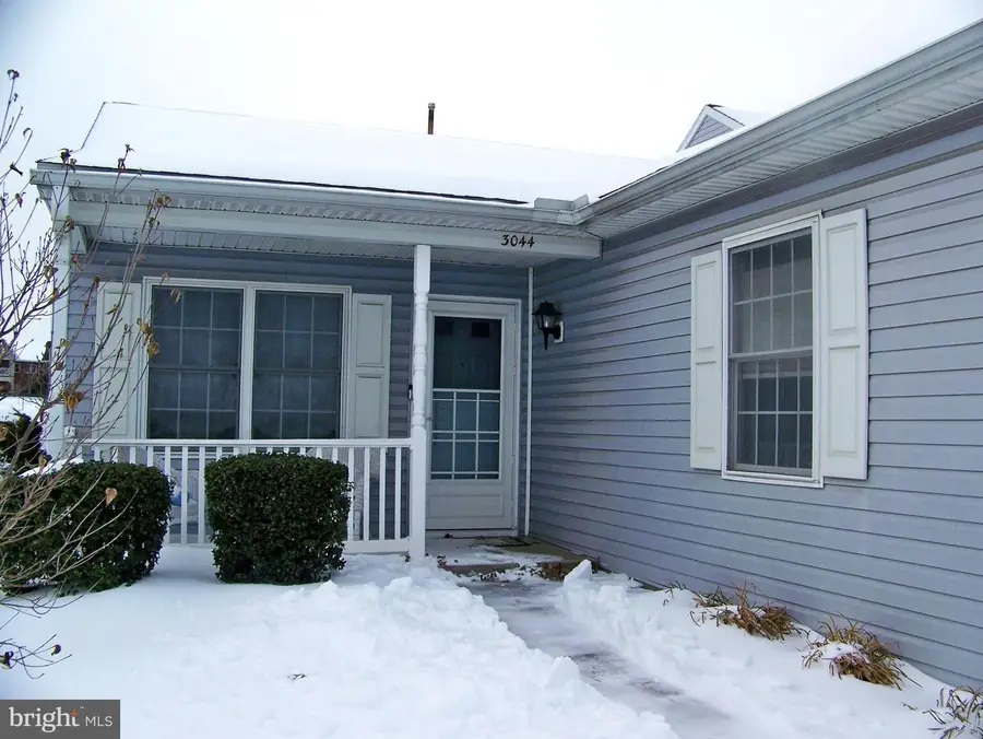 3044 Village Cir W, York, PA 17404 - #3