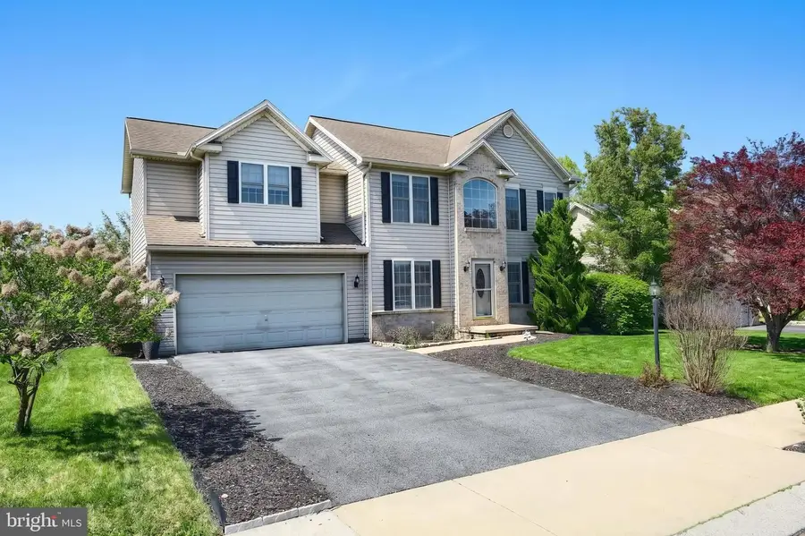 1407 Wheatfield Dr, York, PA 17408 - #3