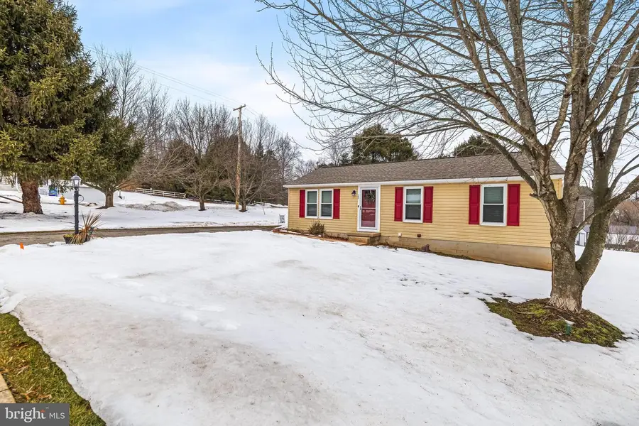 25 Scarborough Fare, Stewartstown, PA 17363 - #3