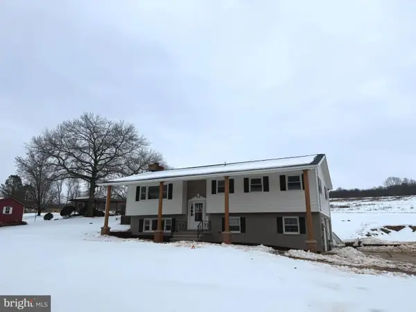 4092 Manchester St, GLEN ROCK, PA 17327