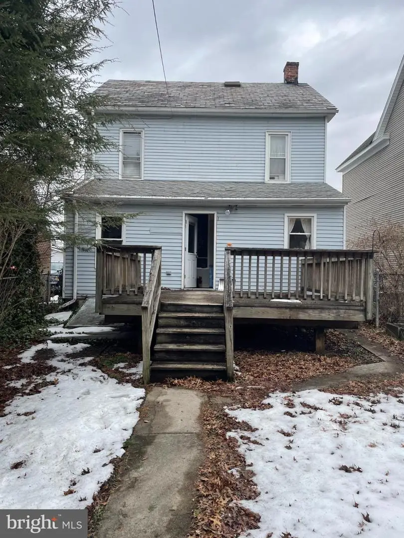 312 4th St, Hanover, PA 17331 - #2