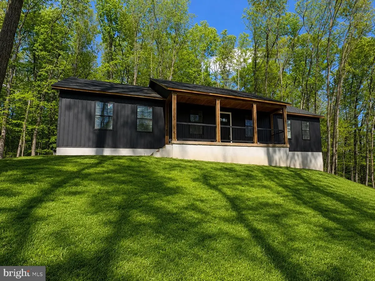 18985 Hebel Rd, Stewartstown, PA 17363 - #1