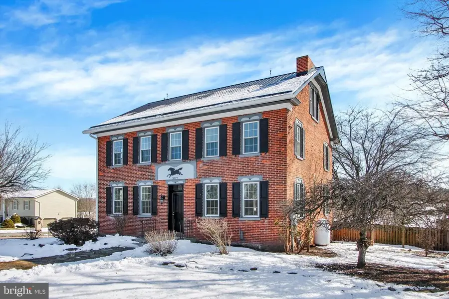 5777 Pine Rd, Thomasville, PA 17364 - #2