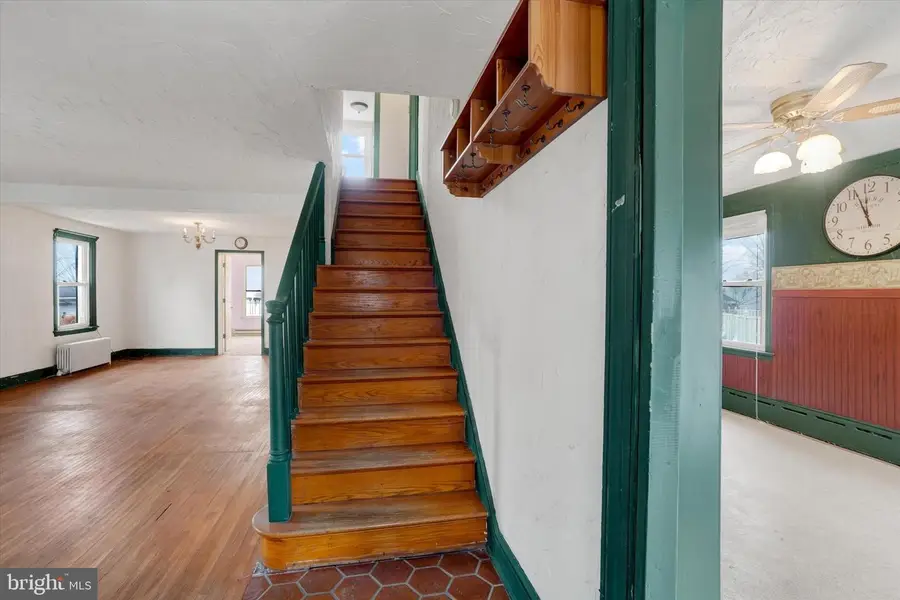 872 Grandview Rd, York, PA 17403 - #3