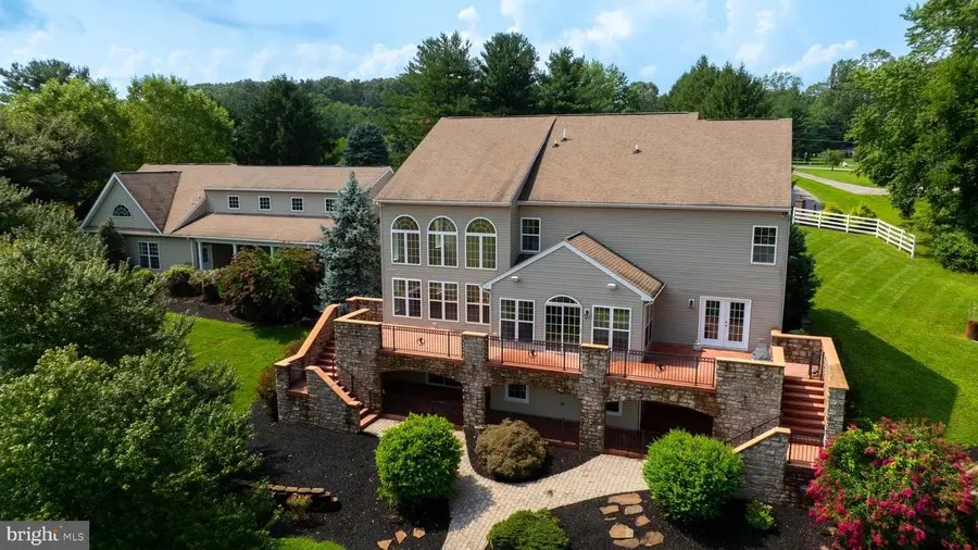 18183 Piedmont Rd, Stewartstown, PA 17363 - #2