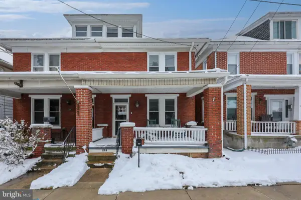 274 N Main St, RED LION, PA 17356