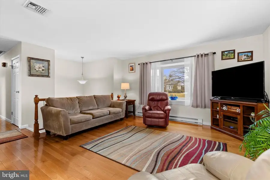 230 Fairway Dr, Etters, PA 17319 - #3