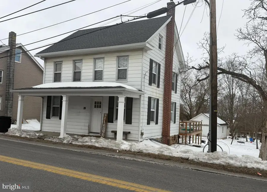 29 W George St, York New Salem, PA 17371 - #3